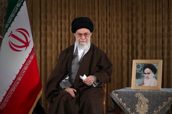 سال ۹۵ به نام «اقتصاد مقاومتی، اقدام و عمل» نامگذاری شد سال ۹۵ به نام «اقتصاد مقاومتی، اقدام و عمل» نامگذاری شد