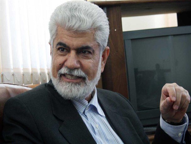 زور دولت به بانک‌ها نمی‌رسد/ نباید به برجام دلخوش کرد