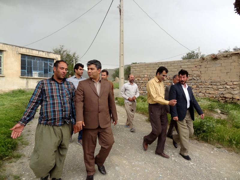 رینگ دور اصلی روستای همت آباد جدول گذاری می شود/ ورودی روستای حسین آباد ساماندهی می شود/ اجرای پروژه کانال سنگی روستای اسلام آباد علیا به طول 350 متر