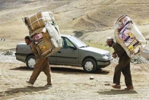 	زخم بیکاری گیلانغرب نیازمند مُسَکِن تجارت چمدانی/ چشم امید جوانان به اشتغالزایی در مرز 