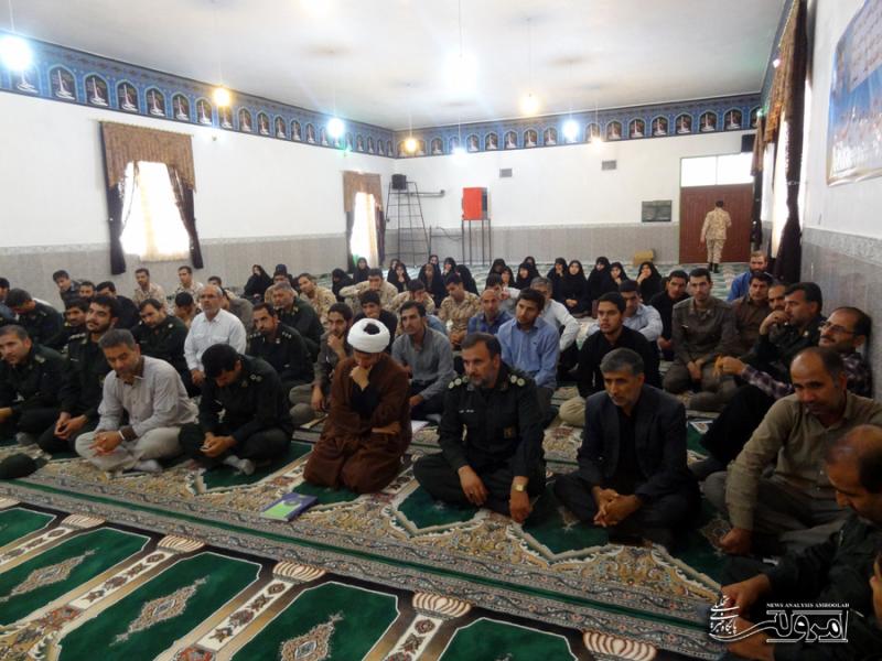 دیدار جمعی از پایوران و فرماندهان پایگاه های مقاومت ناحیه صحنه با نماینده مردم شهرستان در مجلس شورای اسلامی
