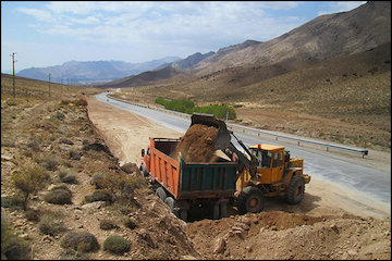 ارتقای ایمنی محورهای مواصلاتی شهرستان صحنه 