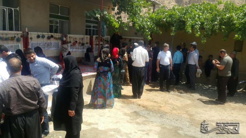 کارشناسان سازمان ملل یونیدو از مکان های تاریخی و صنایع دستی بخش دینور صحنه بازدید کردند