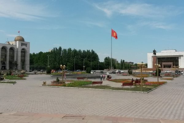 انفجار، سفارت چین در قرقیزستان را لرزاند