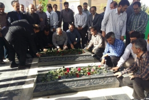 تجدید میثاق دانشگاهیان کرمانشاه با آرمانهای امام (ره) و شهدا تجدید میثاق دانشگاهیان کرمانشاه با آرمانهای امام (ره) و شهدا