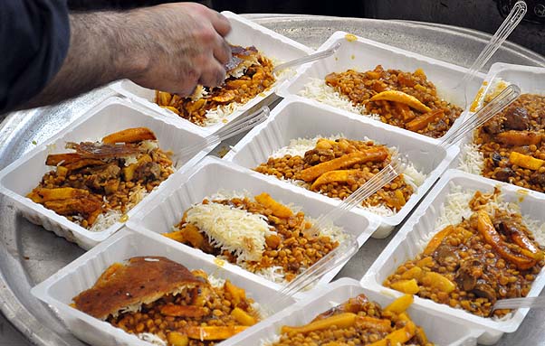 طرح "احسان حسینی" با همکاری  کمیته امداد وخیرصحنه ای اجرا شد