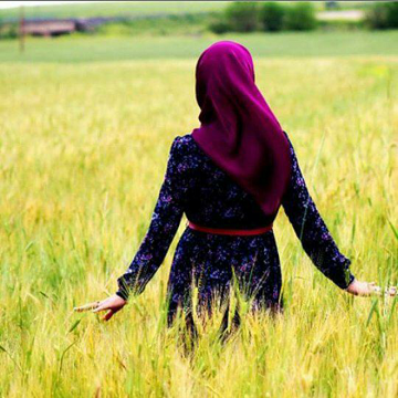 	بانو یعنی یک خانم سی و چند ساله 