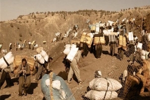 	کوله‌بری ایستگاه آخر بیکاران مرزنشین/ وعده‌هایی که روی کاغذ آمد 