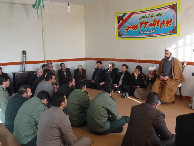 جمعی از مسئولین ادارات شهرستان صحنه با امام جمعه این شهرستان دیدار کردند 