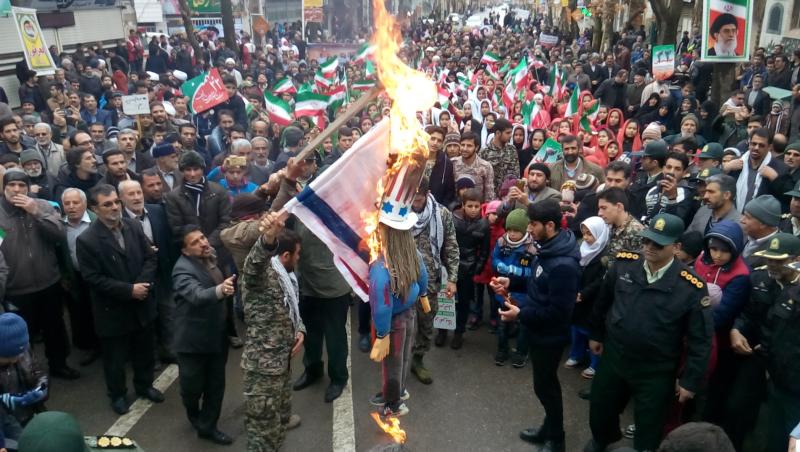 راهپیمایی 22 بهمن سال 95 در شهر صحنه با شور خاصی برگزار شد