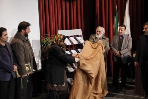 	کتاب «عروس های جنگ» در کرمانشاه رونمایی شد 