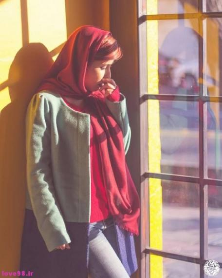 	یکبار برایم نوشتی "دوستت دارم" من هزار بار خواندمَـش 