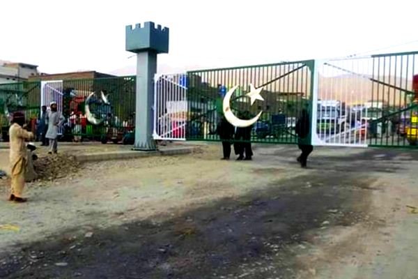 پروازهای ویژه برای اتباع افغانستانی گرفتار در پشت مرزهای پاکستان