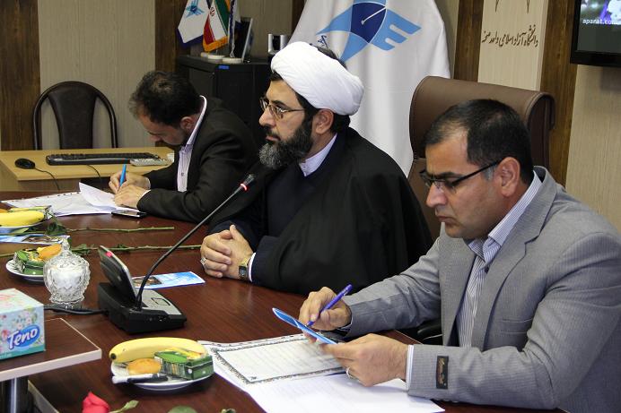 مراسم گرامیداشت هفته معلم در دانشگاه آزاد اسلامی واحد صحنه برگزار شد+ تصویر