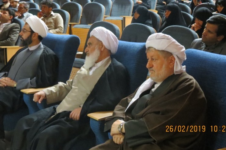 همایش استانی تکفیری‌گری و راهکارهای مقابله با آن در شهرستان صحنه برگزار شد