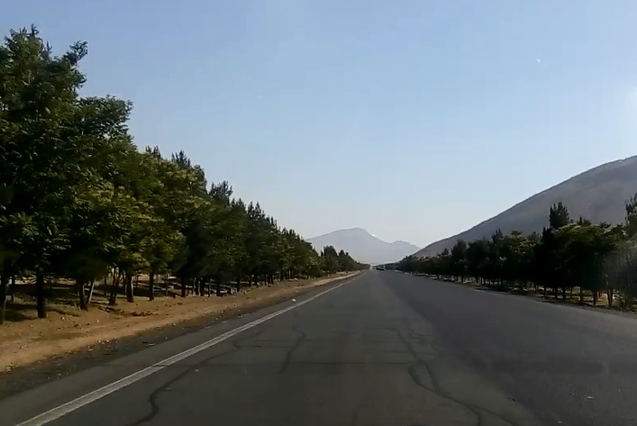 بیش از 13 کیلومتر از جاده شهرستان صحنه روکش آسفالت شده است