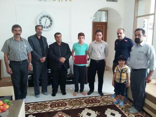 دانش آموزان ورزشکار و مدال آور شهرستان توسط مدیریت آموزش و پرورش شهرستان صحنه تقدیر شد