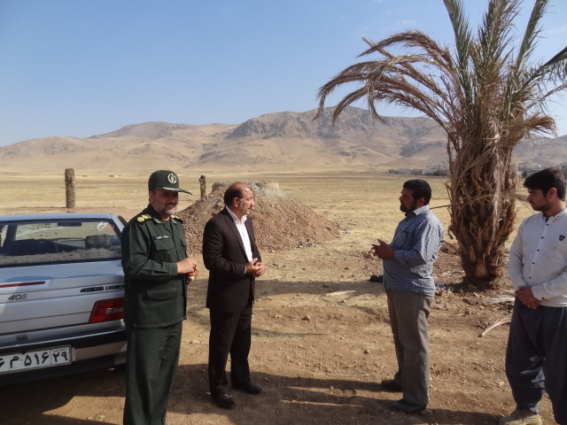 جمعی از مسئولین شهرستان صحنه از محل بازسازی واقعه غدیر خم بازدید کردند