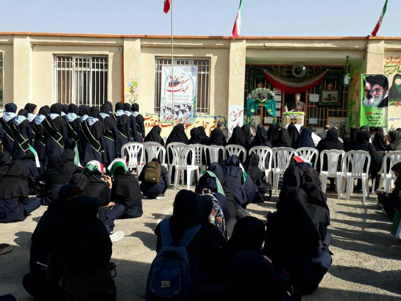 مراسم بازگشایی مدارس وگرامیداشت هفته دفاع مقدس در بخش دینور برگزار شد
