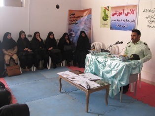 کلاس آموزشی و توجیهی مبارزه با مواد مخدر در بخش دینور برگزار شد