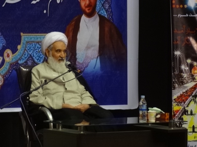  نماز جمعه‌ ملت را زنده و بانشاط نگه می‌ دارد