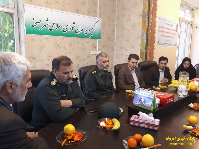 جمعی از پایوران ناحیه مقاومت بسیج سپاه صحنه در شورای اسلامی شهر حضور یافتند