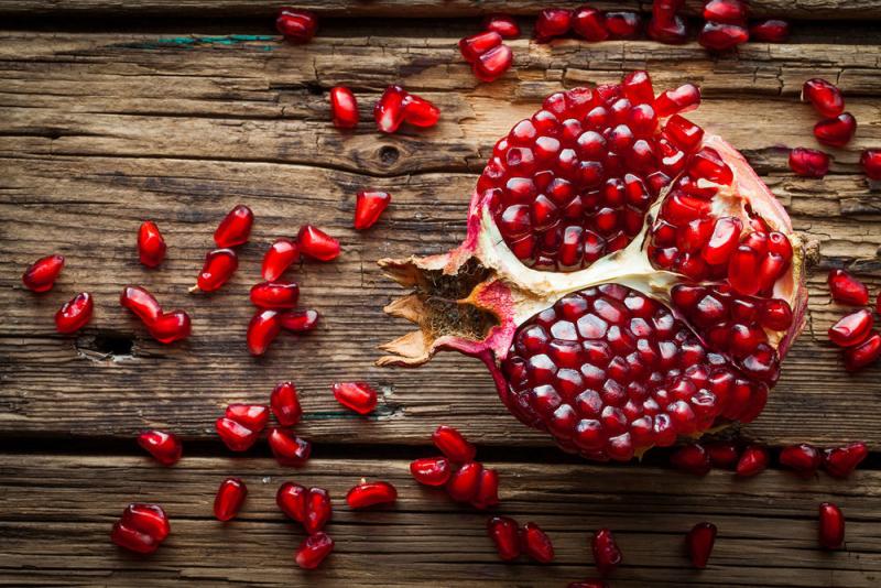 انار و ۱۰ رسپی برای روزهای پاییزی