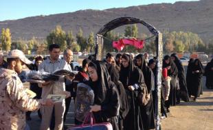 دانش آموزان دختر شهرستان سرپل ذهاب به مناطق عملیاتی جنوب کشور اعزام شدند + تصاویر دانش آموزان دختر شهرستان سرپل ذهاب به مناطق عملیاتی جنوب کشور اعزام شدند + تصاویر