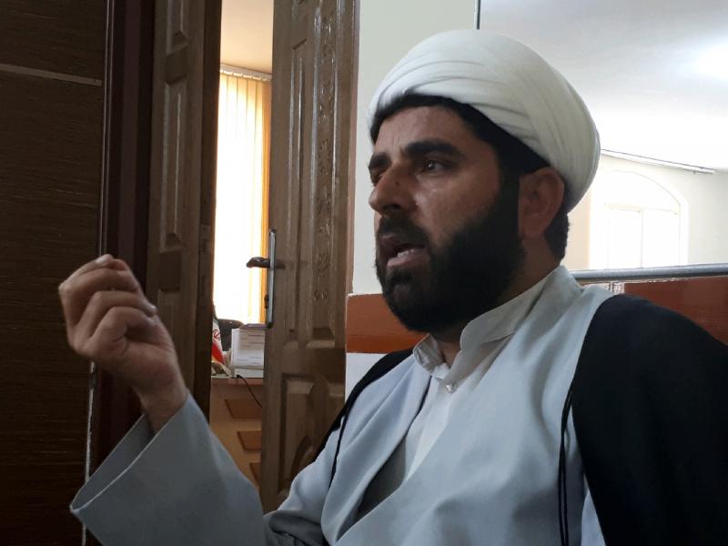 دوری ما از قرآن باعث شده است که ما از غربی ها الگو برداری کنیم