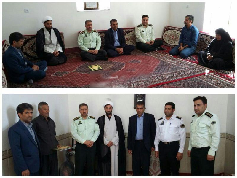 جمعی از مسئولین شهرستان صحنه با خانواده دو شهید ناجا بخش دینور دیدار و سرکشی کردند
