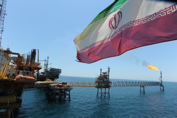واشنگتن معافیت از تحریم‎های نفتی ایران را بررسی می‎کند