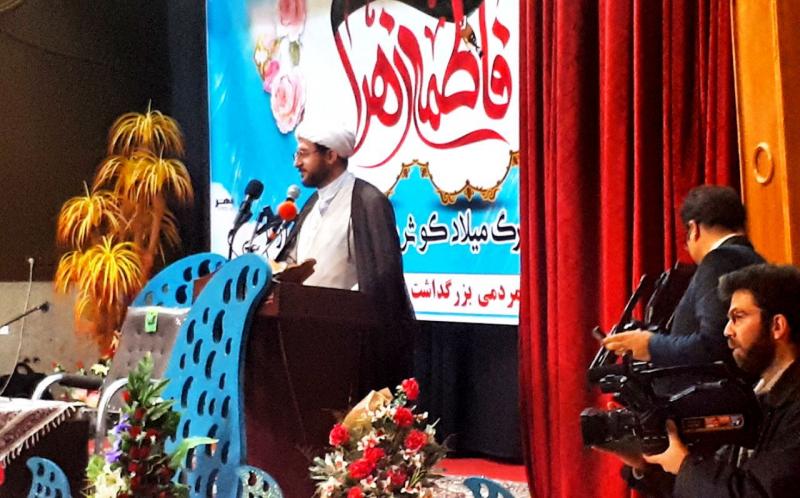 حضرت فاطمه(س) بزرگترین الگو برای تمام زنان مسلمان است