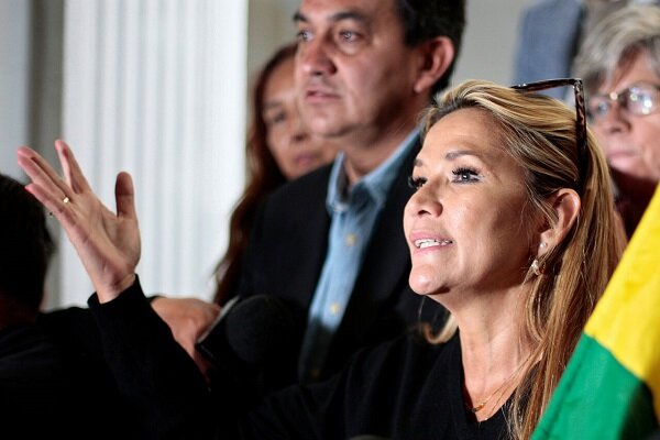 دولت موقت بولیوی دیپلمات های ونزوئلا را اخراج می کند دولت موقت بولیوی دیپلمات های ونزوئلا را اخراج می کند