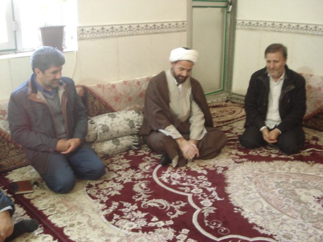 مدیرکل بنیاد شهید کرمانشاه از 4 خانواده ایثارگر شهرستان صحنه دیدار کرد + عکس