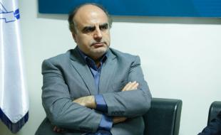 برای مدیر ارشدی که فقط حرف می‌زد 