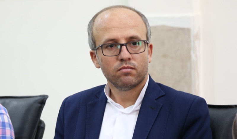  توضیحات رییس دانشگاه آزاد کرمانشاه در خصوص یک عکس