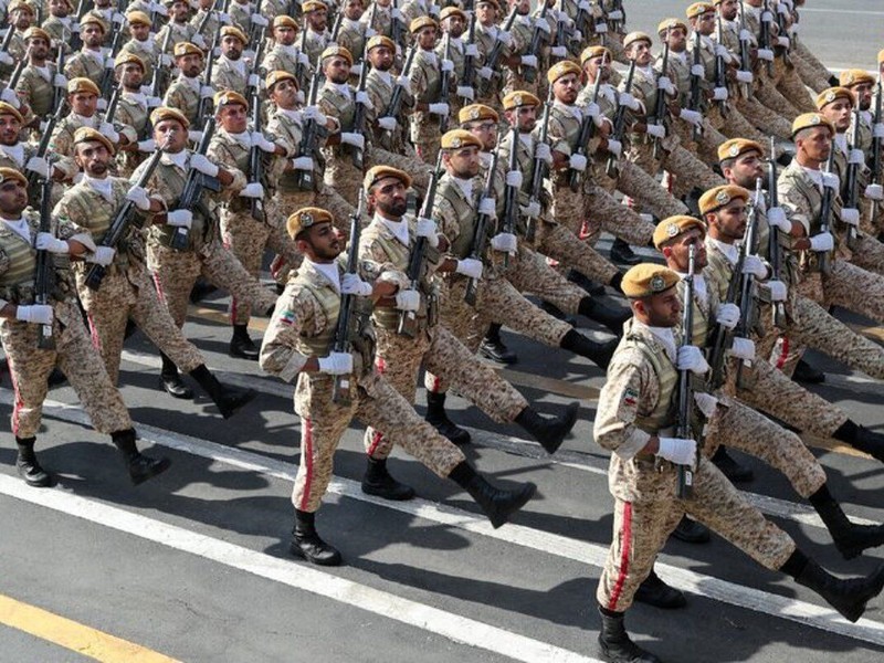 اقتدار نیروهای مسلح نماد قدرت و امنیت 