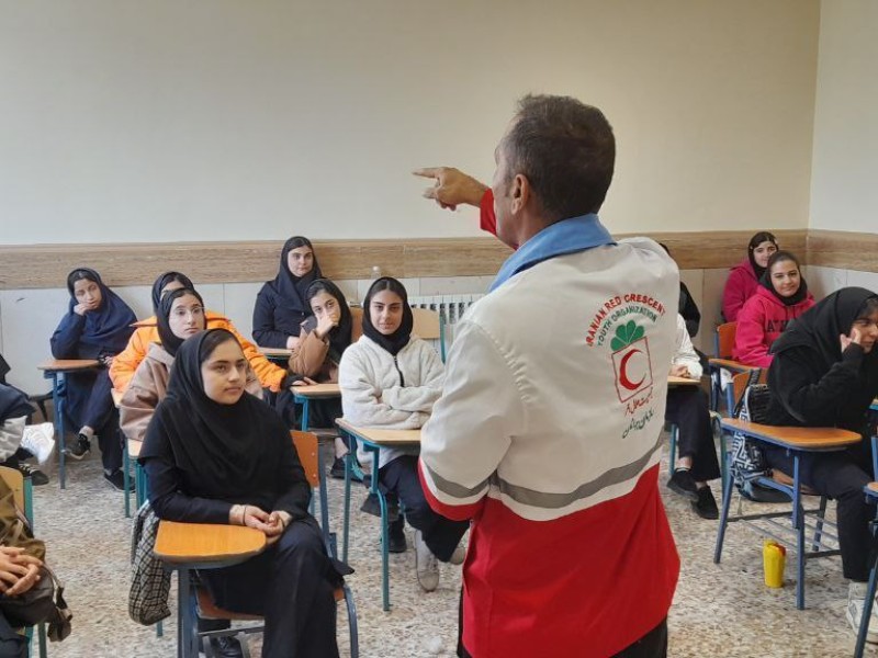 برگزاری مانور فرضی به مناسبت هفته پدافند غیرعامل در مدارس شهرستان صحنه