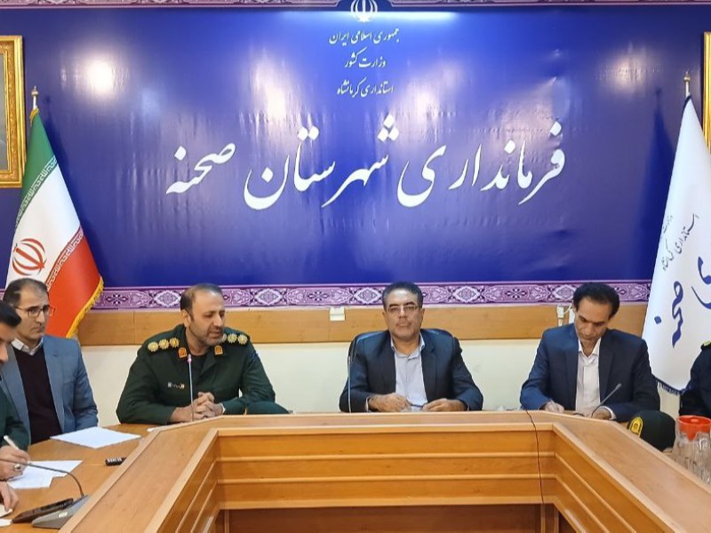 بصیرت و مقاومت، زیربنای مدیریت اثربخش و خدمت بی‌منت به مردم