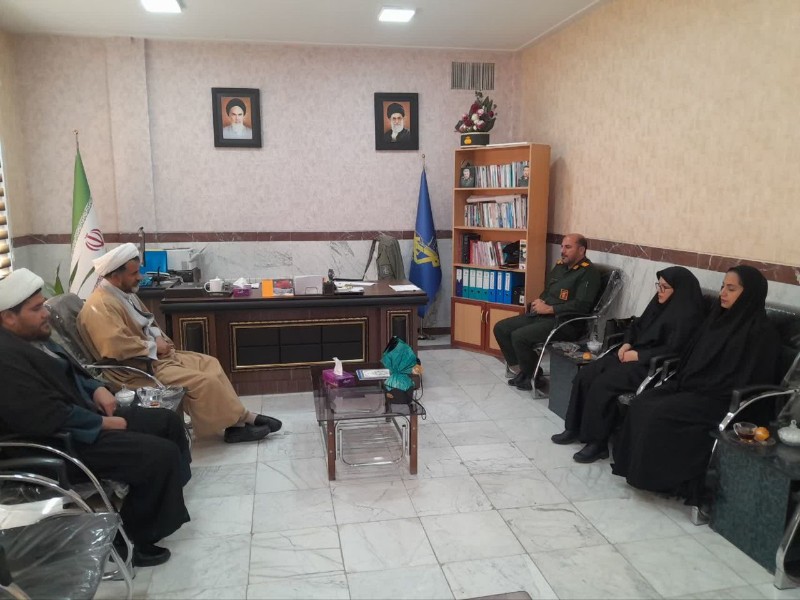 دیدار رئیس اداره تبلیغات اسلامی شهرستان با فرمانده سپاه صحنه   