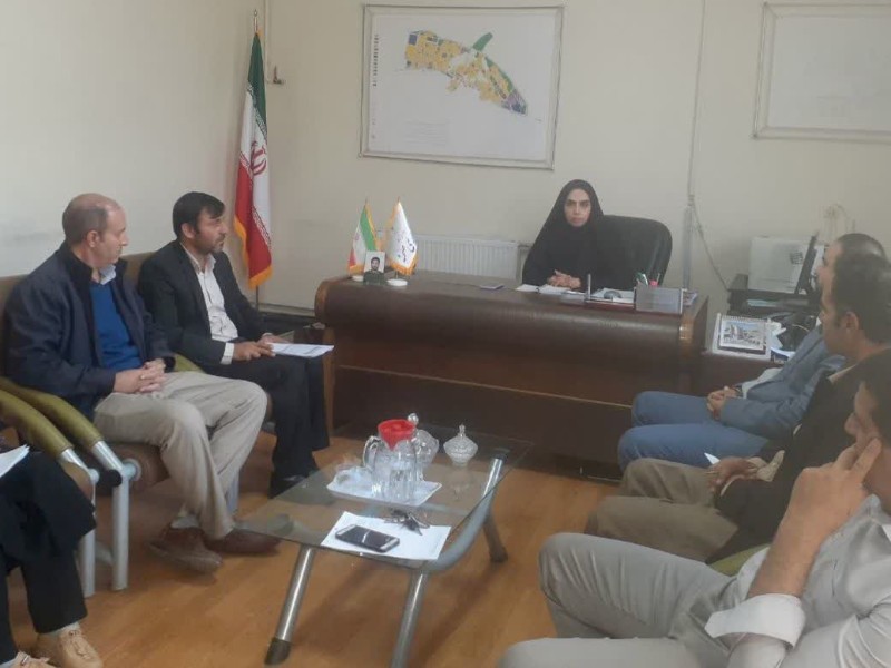 کمیته فنی مشاغل خانگی آغاز به کار کرد تا چراغ اشتغال در خانهها روشن بماند. کمیته فنی مشاغل خانگی آغاز به کار کرد تا چراغ اشتغال در خانهها روشن بماند.