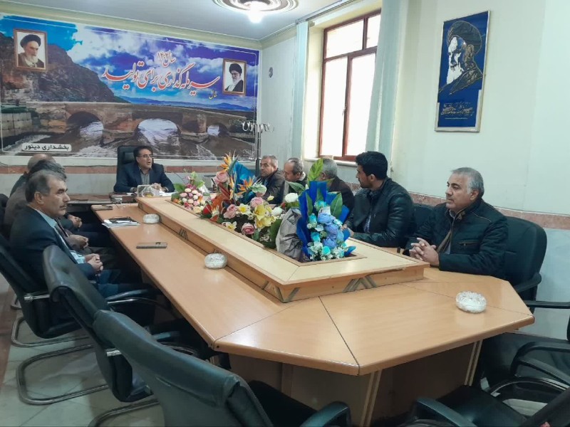 نشست رفع مشکلات آبرسانی روستای تینمو و محمودآباد نشست رفع مشکلات آبرسانی روستای تینمو و محمودآباد