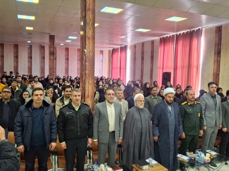 برگزاری مراسم روز دانشجو در دانشگاه آزاد اسلامی واحد صحنه برگزاری مراسم روز دانشجو در دانشگاه آزاد اسلامی واحد صحنه