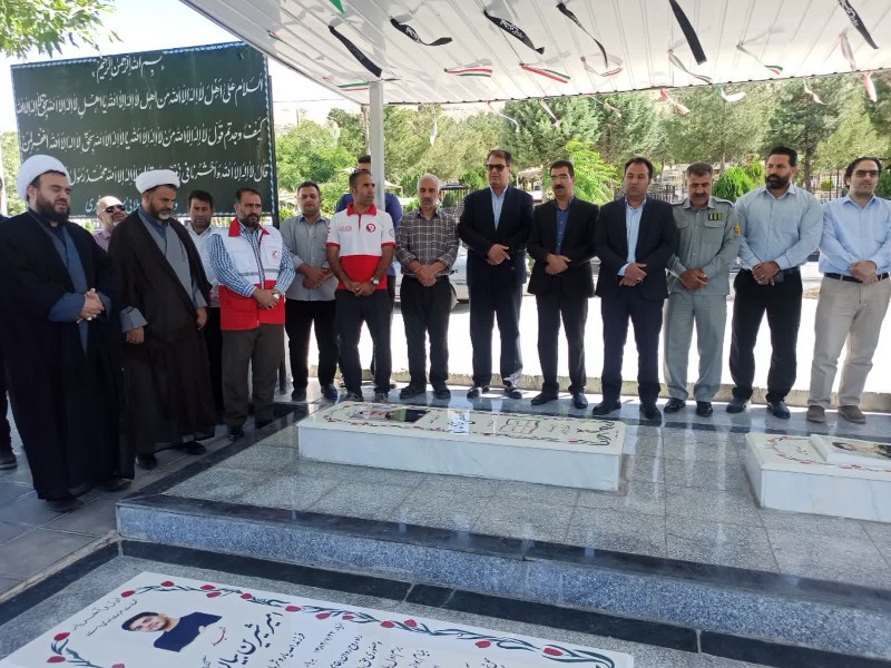 مراسم غبارروبی مزار شهدا به مناسبت هفته جهاد کشاورزی