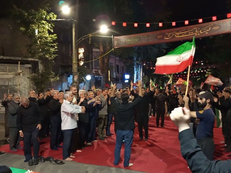 شب صدو سی و یکم از تجمع مردمی شهرستان صحنه با عطر محرم و یاد امام شهید   